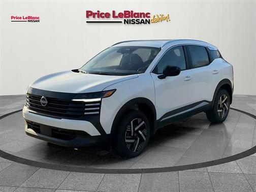 Aspen White Tri 2026 Nissan Kicks SV
