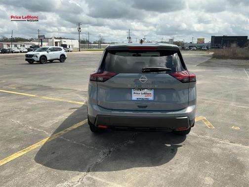 Boulder Gray Metallic 2026 Nissan Rogue SV