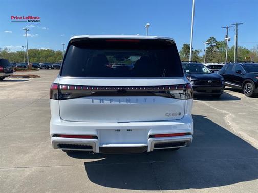 2025 INFINITI QX80 SENSORY