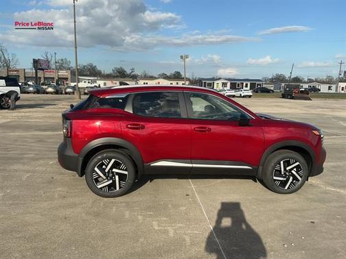 Scarlet Ember T 2026 Nissan Kicks SV