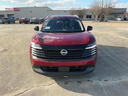 Scarlet Ember T 2026 Nissan Kicks SV