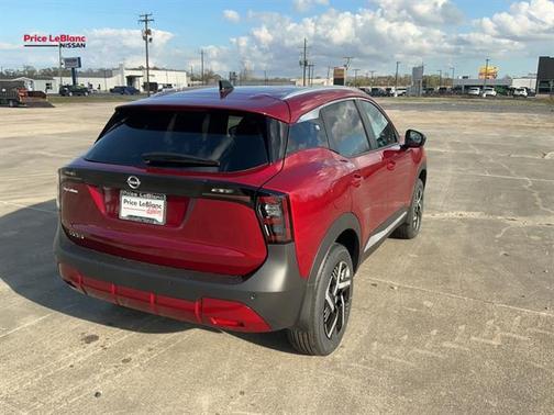 Scarlet Ember T 2026 Nissan Kicks SV