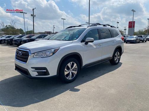 Crystal White Pearl 2022 Subaru Ascent Premium 7-Passenger