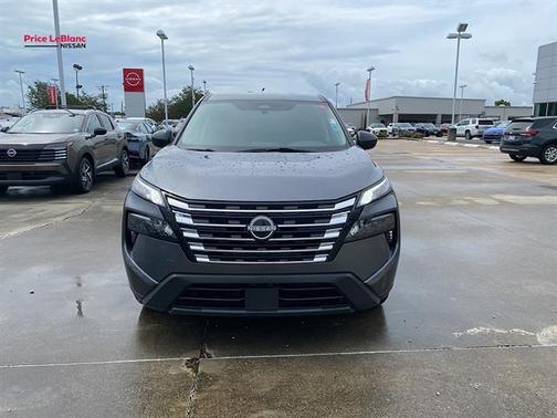 Gun Metallic 2024 Nissan Rogue S