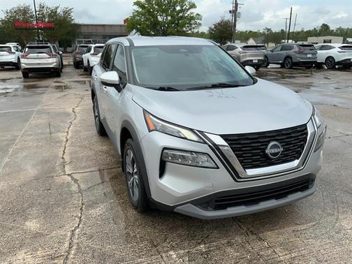 Brilliant Silver Metallic 2022 Nissan Rogue SV