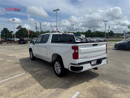 Summit White 2026 Chevrolet Silverado 1500 RST