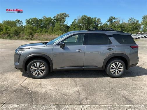 Gun Metallic 2026 Nissan Pathfinder SL