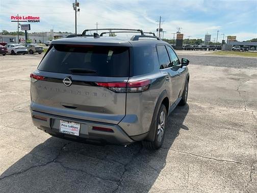 Gun Metallic 2026 Nissan Pathfinder SL