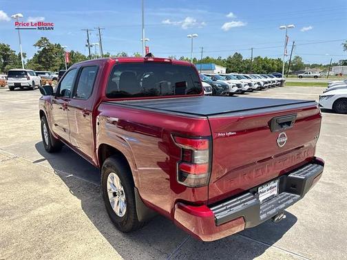 Cardinal Red Metallic 2024 Nissan Frontier SV
