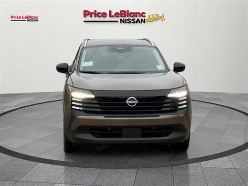 Canyon Bronze M 2026 Nissan Kicks SV