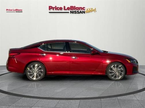 2025 Nissan Altima SL