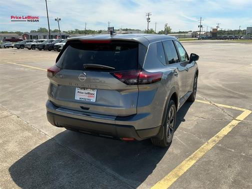 Gun Metallic 2026 Nissan Rogue SV