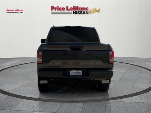 2024 Nissan Titan PRO-4X