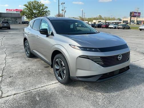 Champagne Silve 2026 Nissan Murano SL