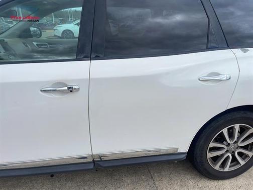 2014 Nissan Pathfinder SL