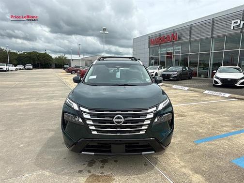 Obsidian Green 2026 Nissan Rogue Platinum