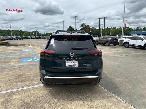 Obsidian Green 2026 Nissan Rogue Platinum