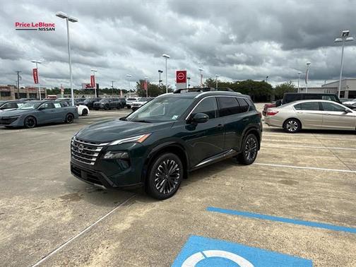 Obsidian Green 2026 Nissan Rogue Platinum