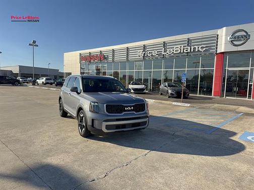 Gravity Gray 2024 Kia Telluride EX