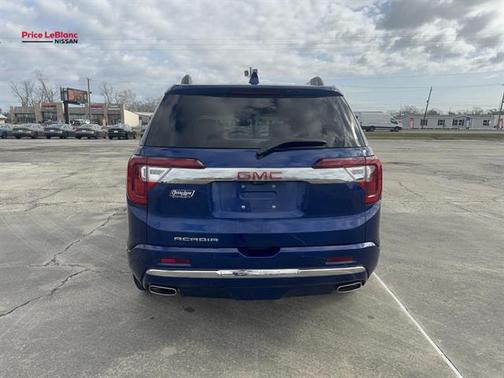 2023 GMC Acadia Denali