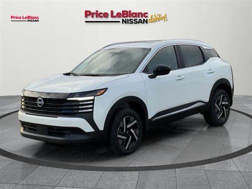 Aspen White Tri 2026 Nissan Kicks SV