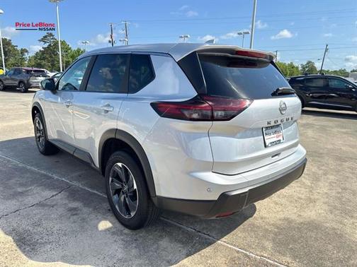 Brilliant Silver Metallic 2025 Nissan Rogue SV