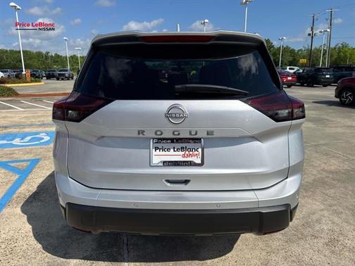 Brilliant Silver Metallic 2025 Nissan Rogue SV