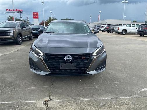 Gun Metallic 2025 Nissan Altima SR