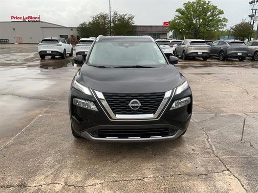 Black 2023 Nissan Rogue SL