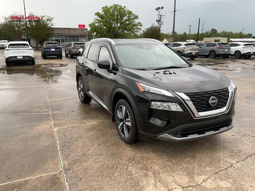 Black 2023 Nissan Rogue SL