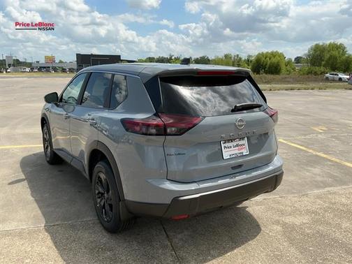 Boulder Gray Metallic 2026 Nissan Rogue SV