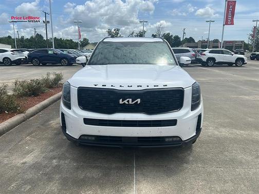 Glacial White Pearl 2022 Kia Telluride SX