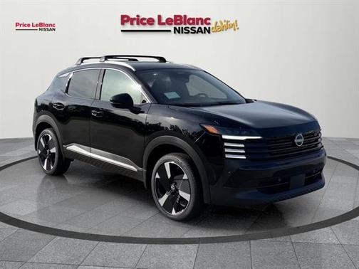Super Black 2025 Nissan Kicks SR