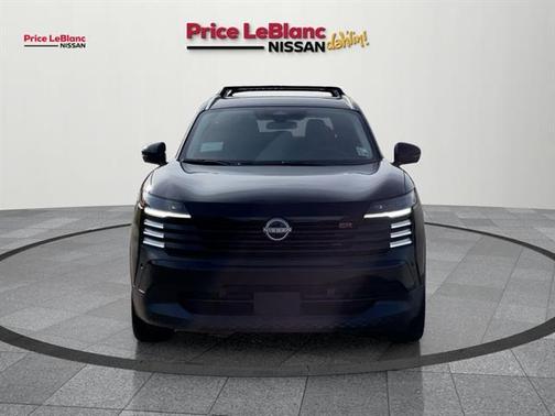 Super Black 2025 Nissan Kicks SR