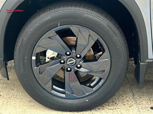 Gun Metallic 2026 Nissan Rogue SV