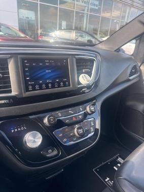 2019 Chrysler Pacifica Touring-L