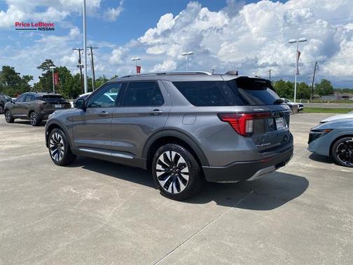 Carbonized Gray 2025 Ford Explorer Platinum