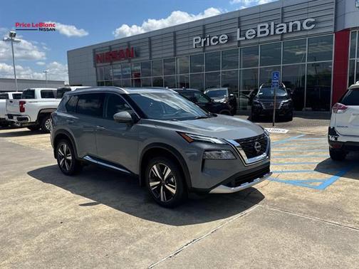 Boulder Gray Pearl 2023 Nissan Rogue Platinum