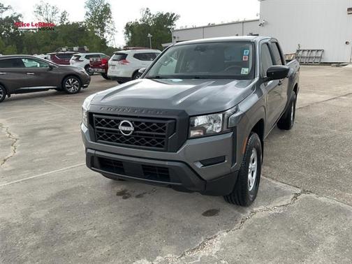 Gun Metallic 2024 Nissan Frontier S