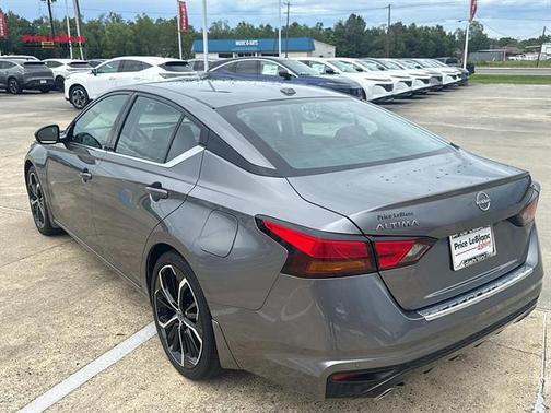 Gun Metallic 2023 Nissan Altima 2.5 SR