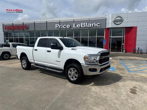 Bright White Clearcoat 2024 RAM 2500 Big Horn