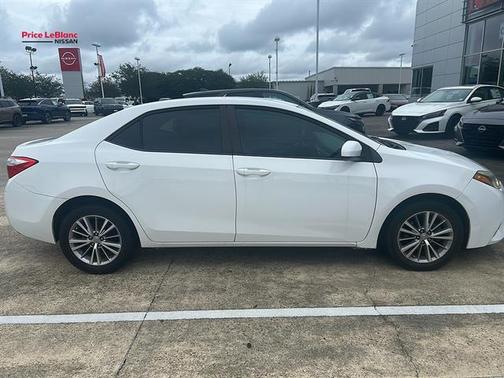 Super White 2015 Toyota Corolla LE Plus