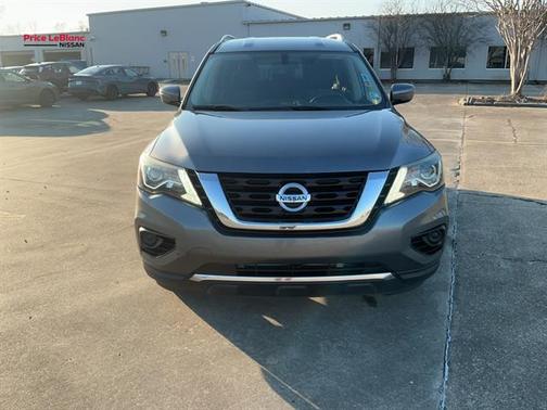 2017 Nissan Pathfinder S