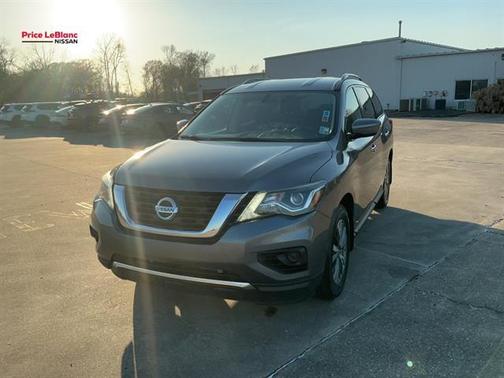 2017 Nissan Pathfinder S