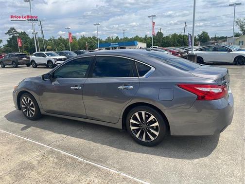 Silver 2017 Nissan Altima 2.5 SV