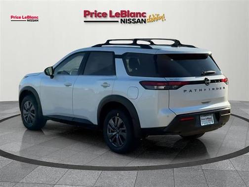 Everest White P 2026 Nissan Pathfinder SV