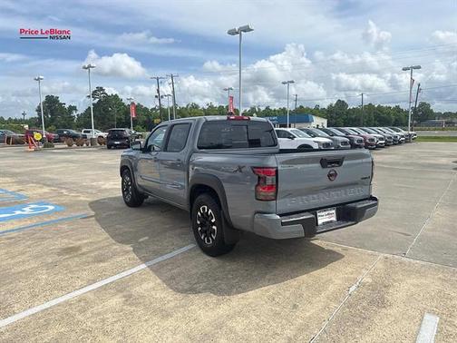Boulder Gray Metallic 2024 Nissan Frontier PRO-X