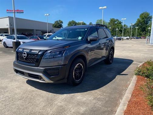 Gun Metallic 2023 Nissan Pathfinder Rock Creek