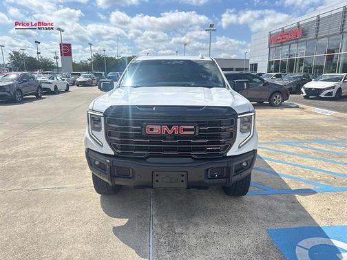 Summit White 2025 GMC Sierra 1500 AT4X