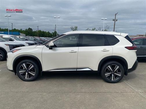White 2023 Nissan Rogue Platinum